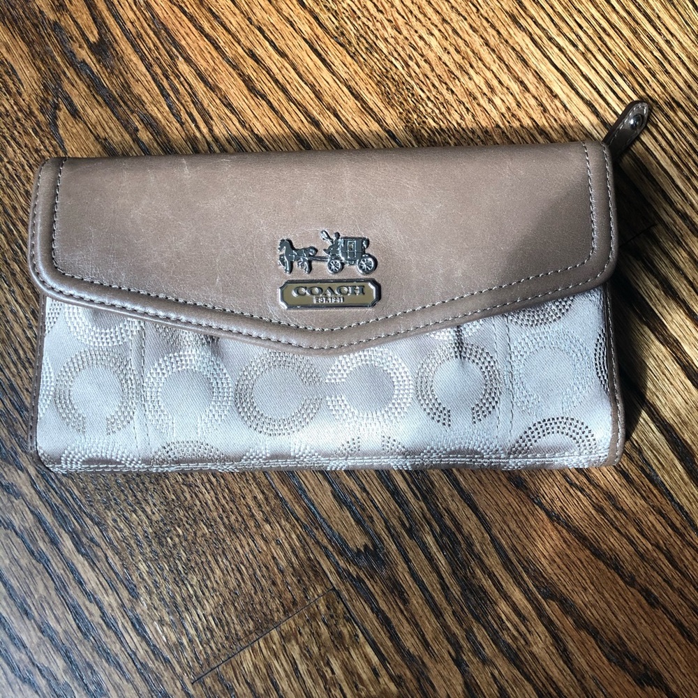 Vintage Coach Leather Clutch
